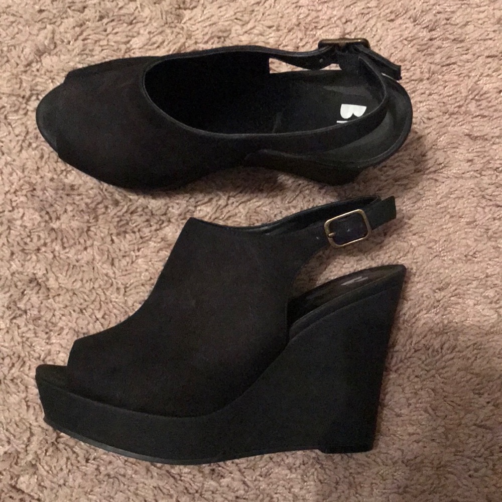 Black BP wedges